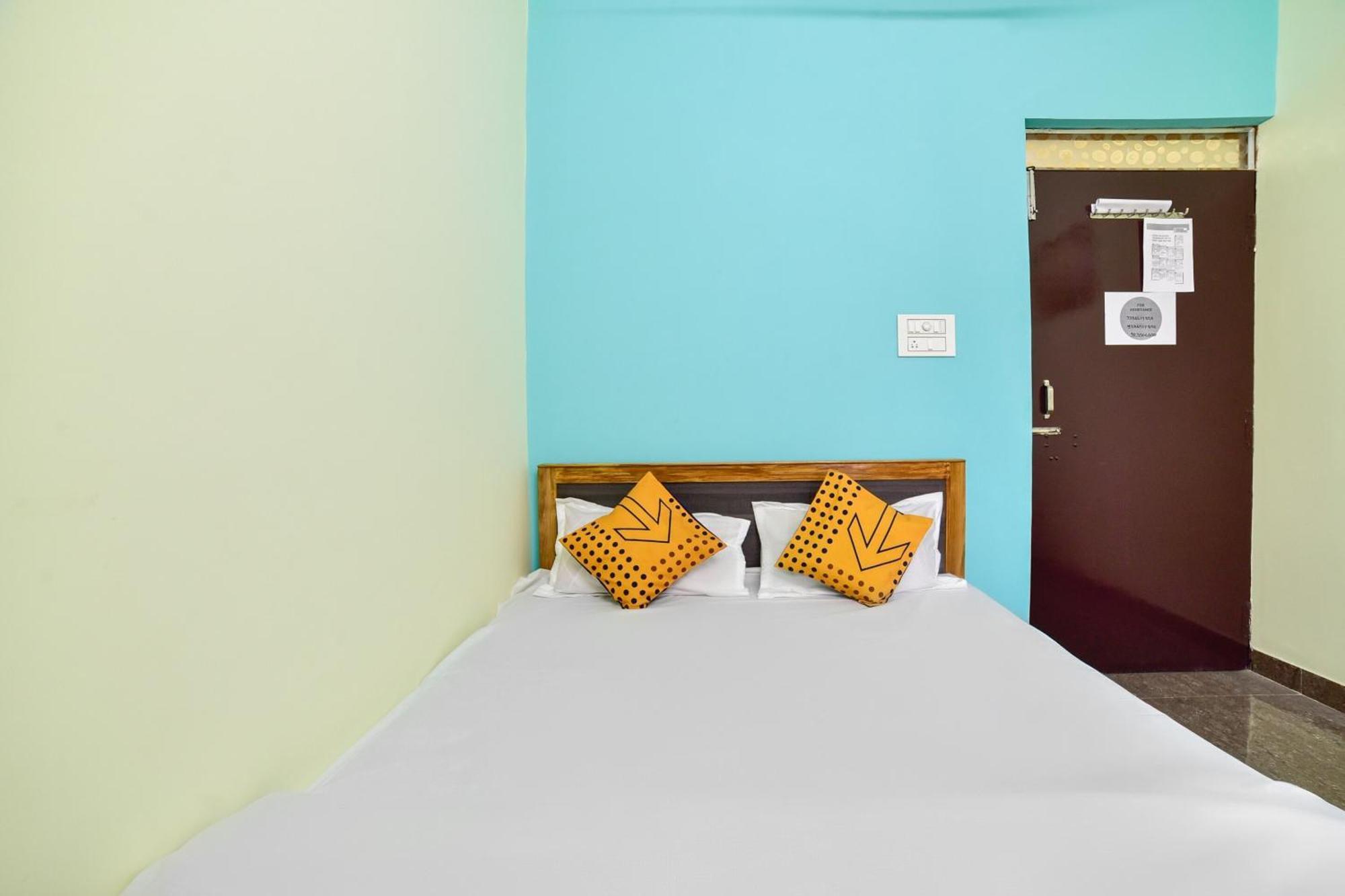Spot On Devlok Guest House Patna  Exterior foto